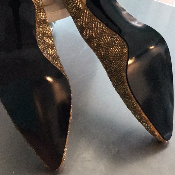 Caparros Beaded gold pumps 6B, never worn - Picture 4 of 6